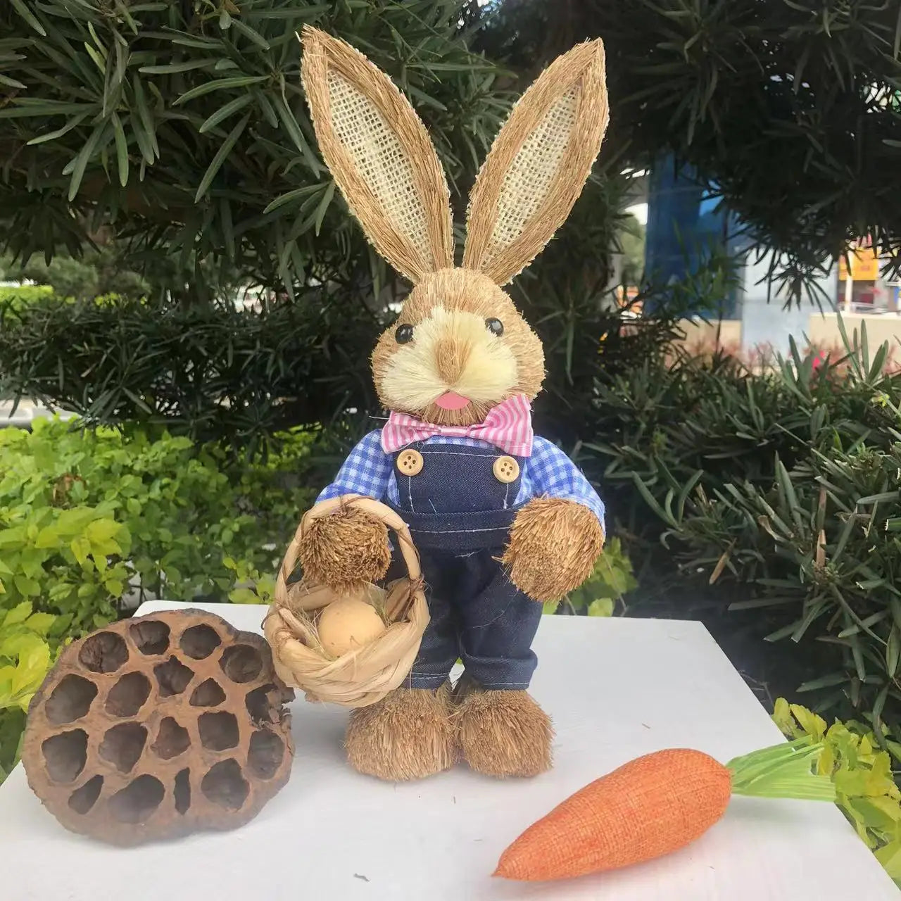 Conejo de Paja 35cm - Decoración de Pascua y Eventos