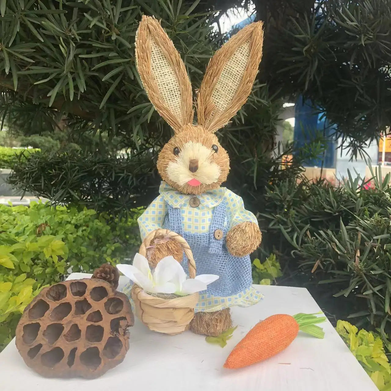 Conejo de Paja 35cm - Decoración de Pascua y Eventos