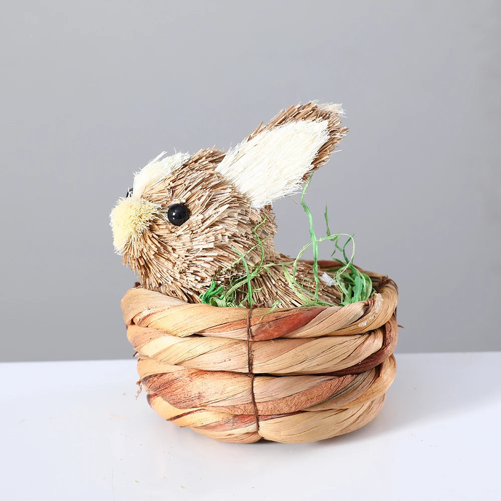 Conejo de Pascua de Paja con Canasta - Decoración Primaveral