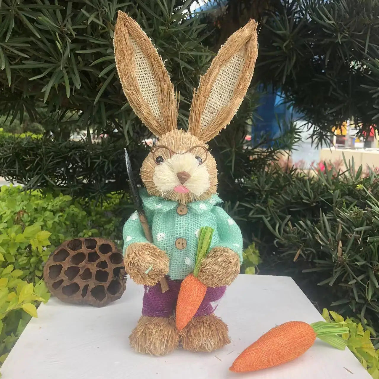 Conejo de Paja 35cm - Decoración de Pascua y Eventos